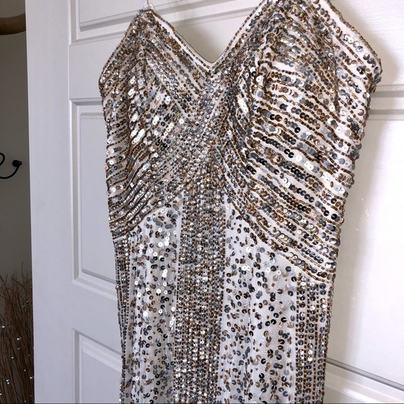 Sequin Joanna Chen Gown - Picture 4 of 8